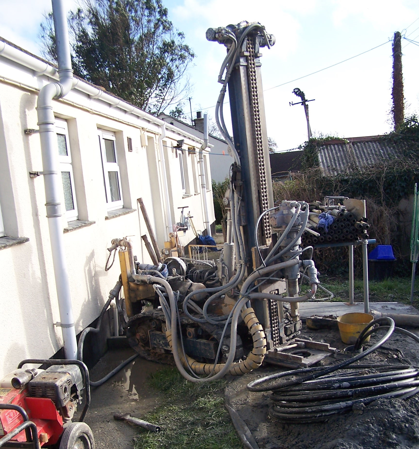 Ground Source Rig for Tight Access